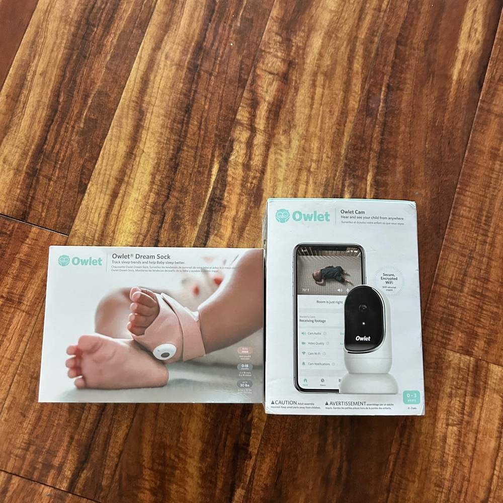 Owlet Dream Sock and Cam Bundle - White